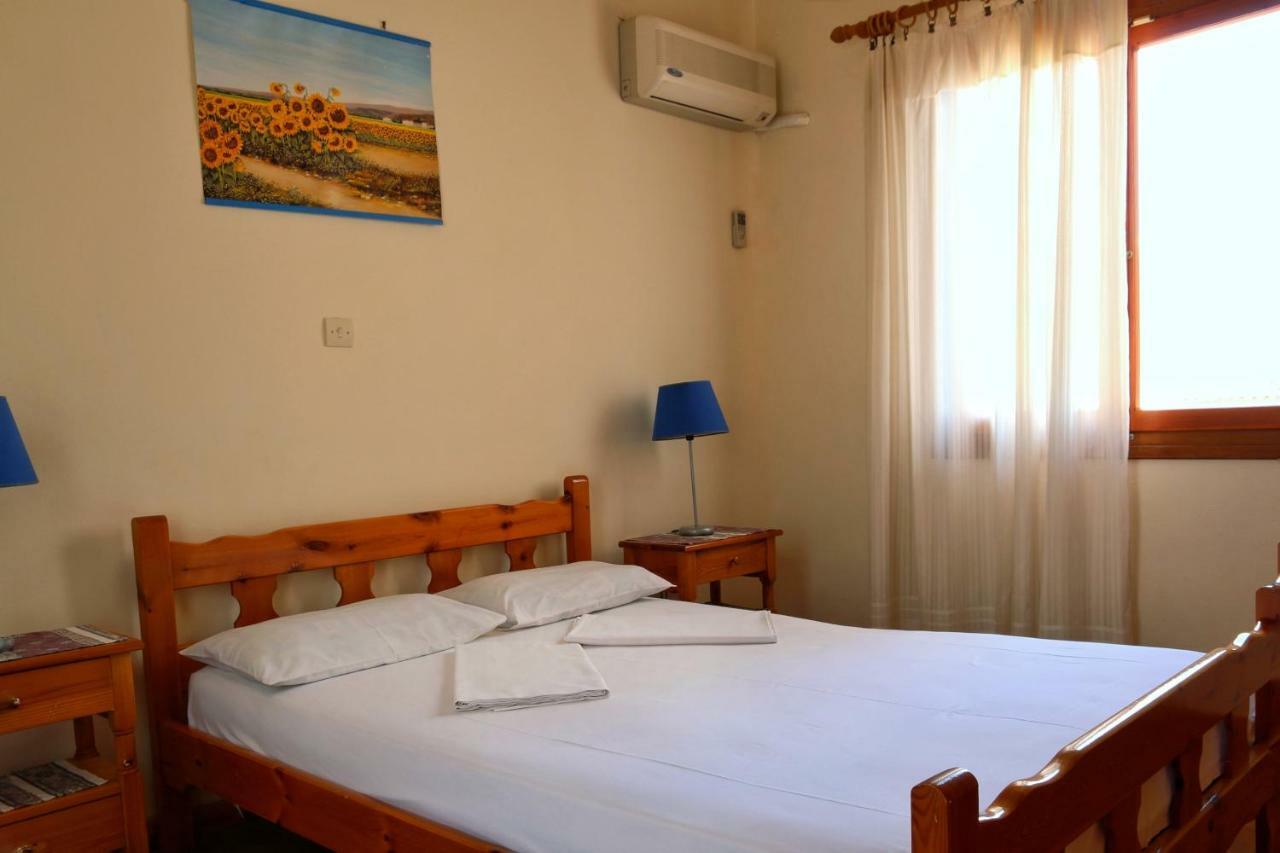Seaview Self Catering Apartment - Helen No 1 Xiropigado Exterior photo