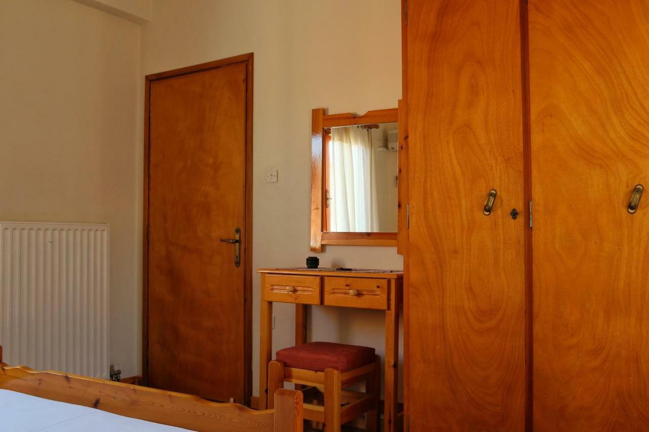 Seaview Self Catering Apartment - Helen No 1 Xiropigado Exterior photo