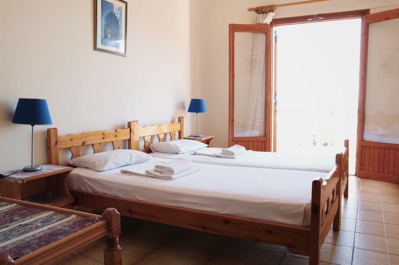 Seaview Self Catering Apartment - Helen No 1 Xiropigado Exterior photo