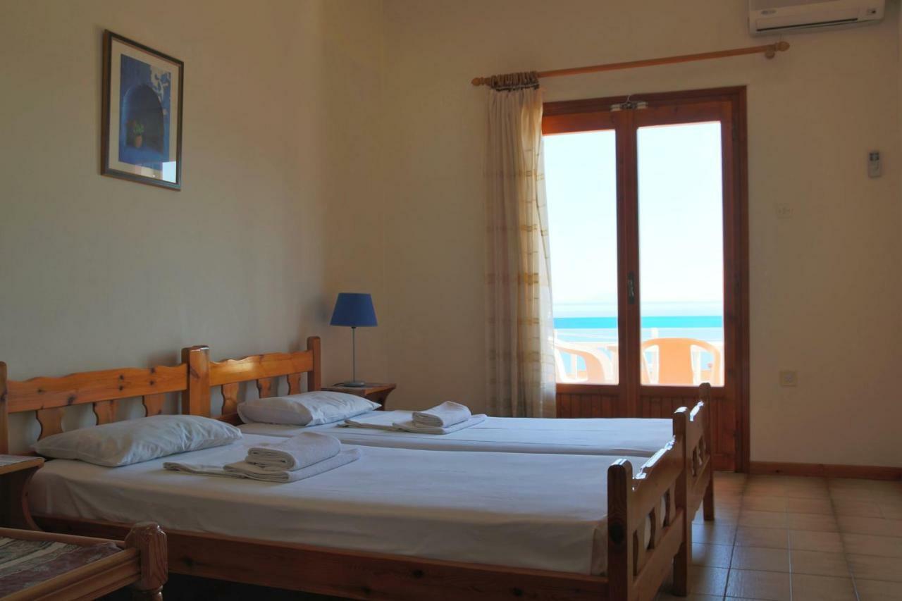 Seaview Self Catering Apartment - Helen No 1 Xiropigado Exterior photo